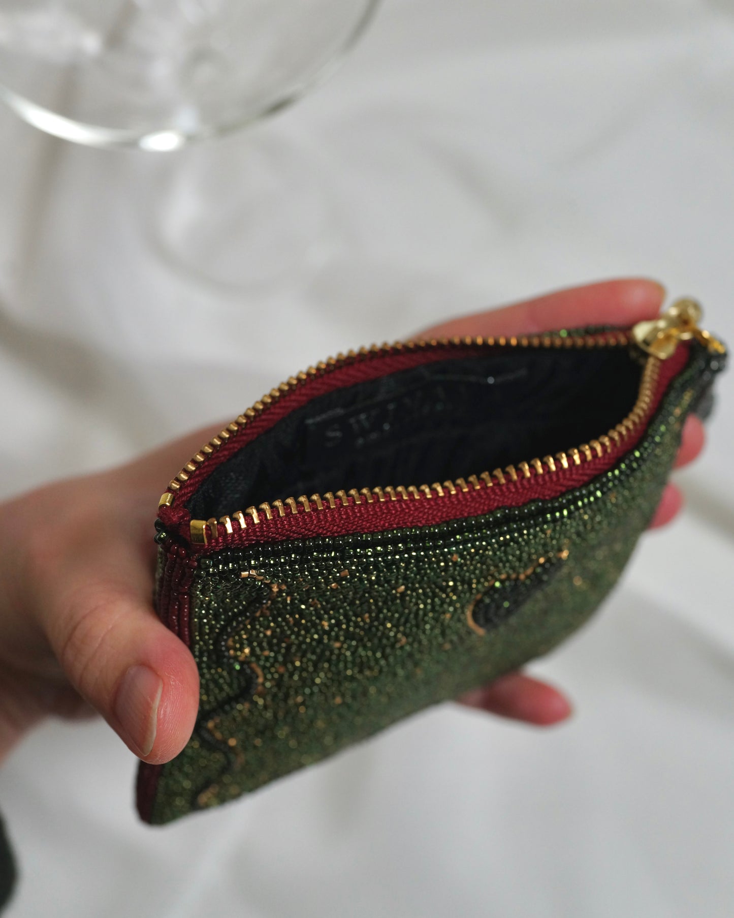 【総刺繍ポーチ/ Deep-Green】