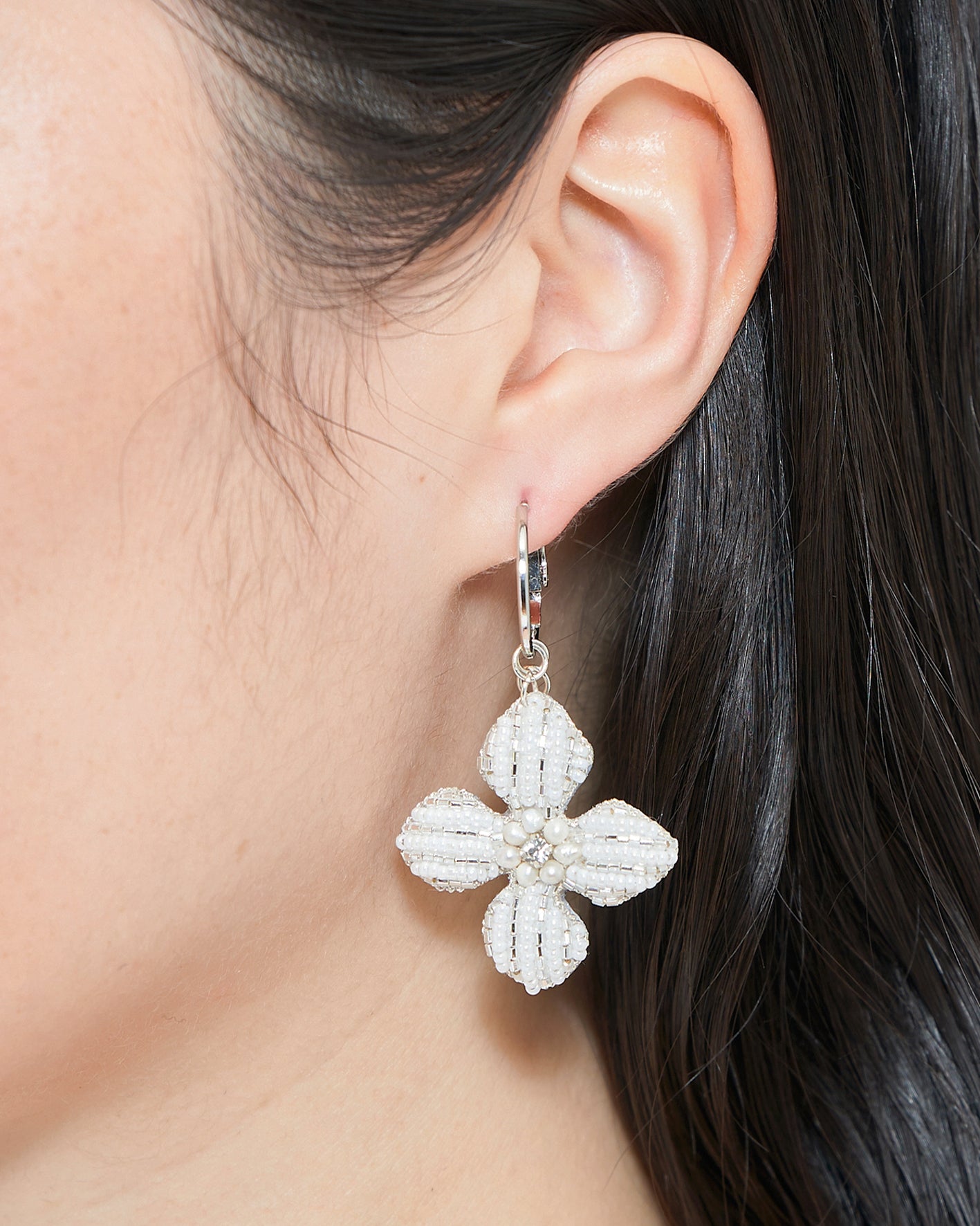 White flower Earrings