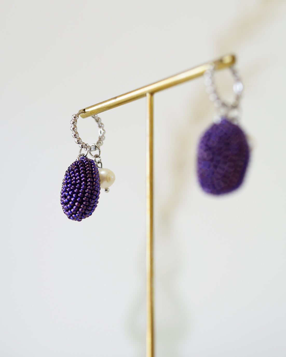 Olive seed-Purple+Pearl Earrings