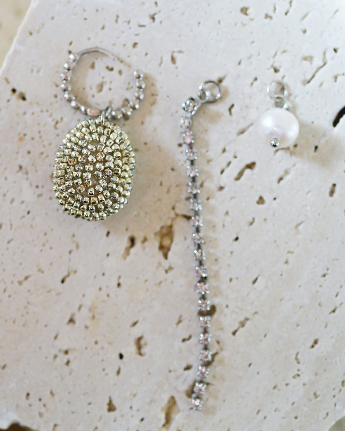 Beads seed-Silver+Pearl+Chain Earrings